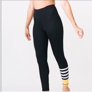 ZYIA Active Bumblebee Light & Tight Leggings 4